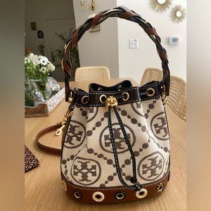 Tory Burch T Monogram